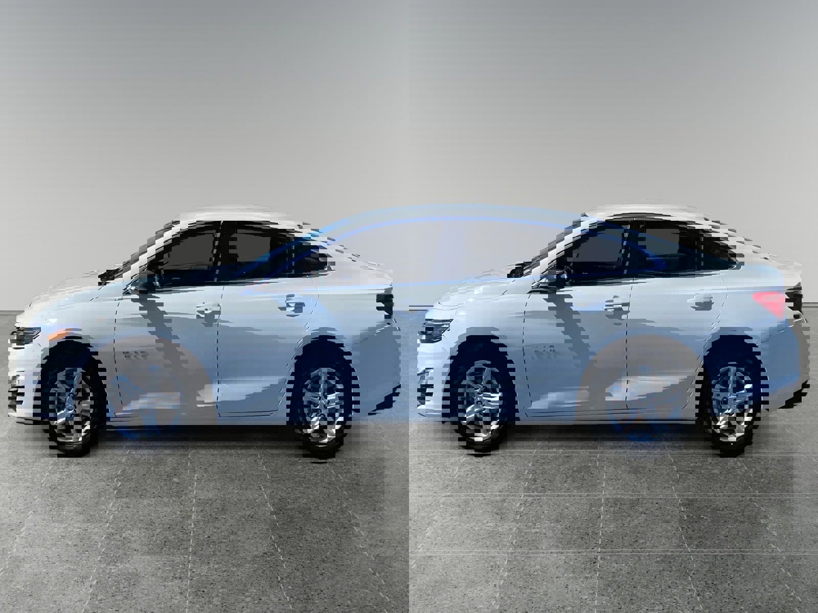 Used 2024 Chevrolet Malibu LS image 2