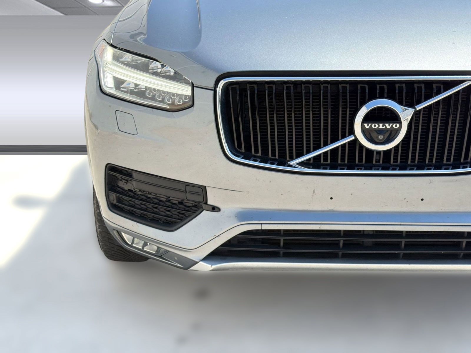 Used 2016 Volvo XC90 T6 Momentum image 28