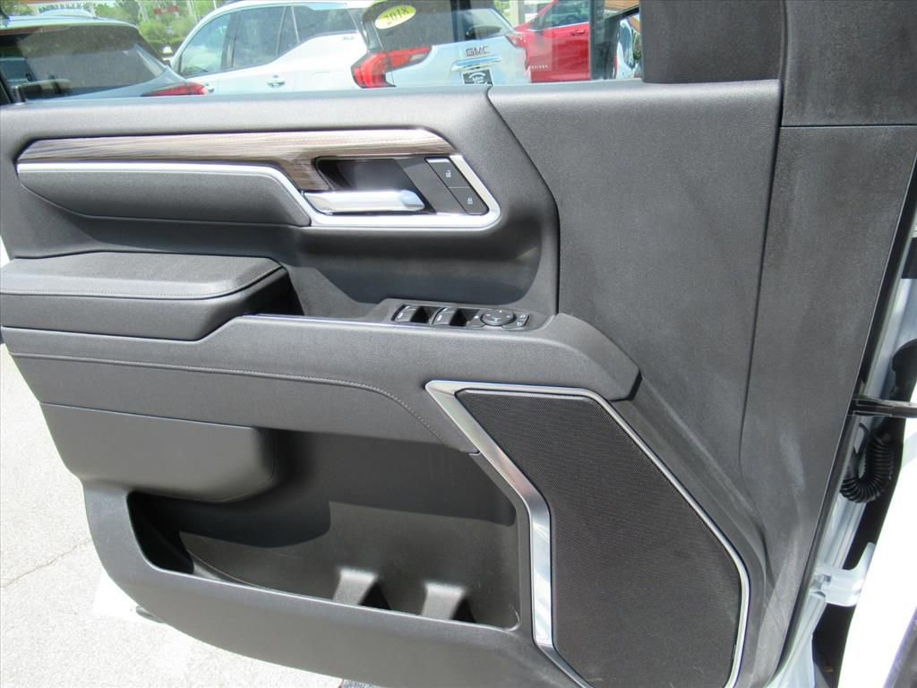 Certified 2025 Chevrolet Silverado 2500 LT w/ Convenience Package AWD/4WD image 19