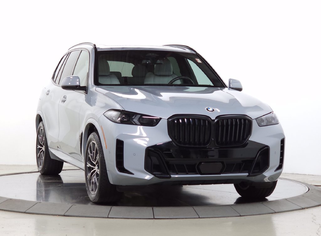 Certified 2024 BMW X5 xDrive40i w/ M Sport Package AWD/4WD image 1