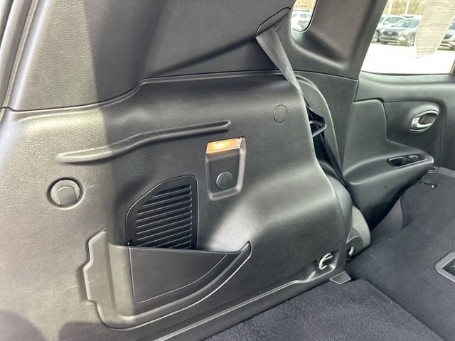 Used 2022 Jeep Renegade Limited image 51