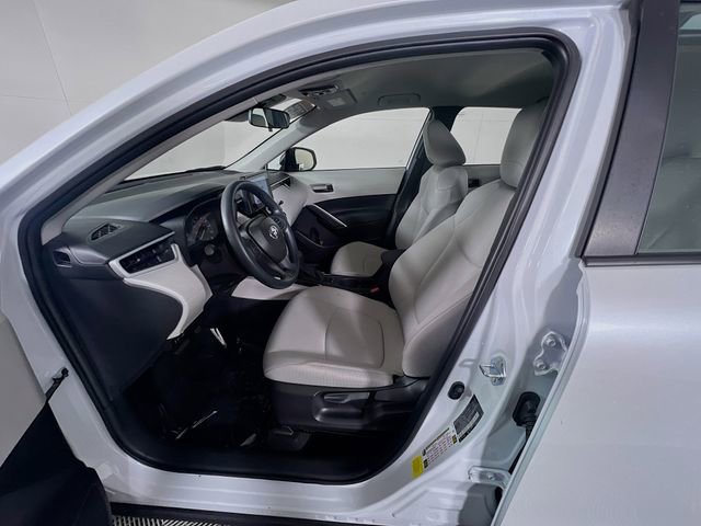 Used 2025 Toyota Corolla Cross L image 9