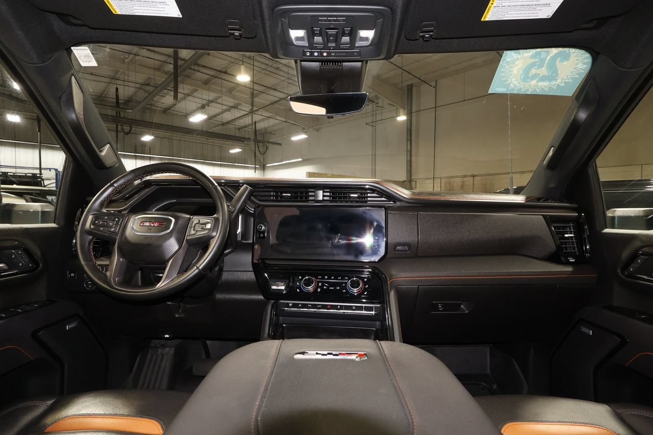 Used 2025 GMC Sierra 2500 AT4 w/ AT4 Premium Plus Package AWD/4WD image 29