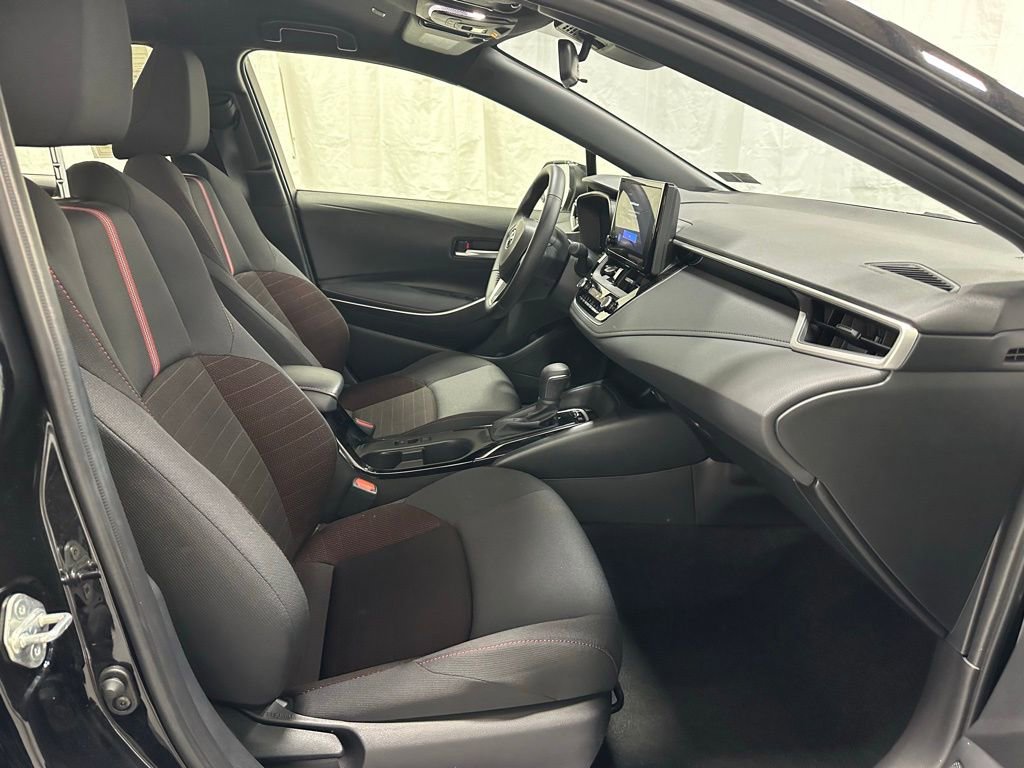 Used 2025 Toyota Corolla SE FWD image 60