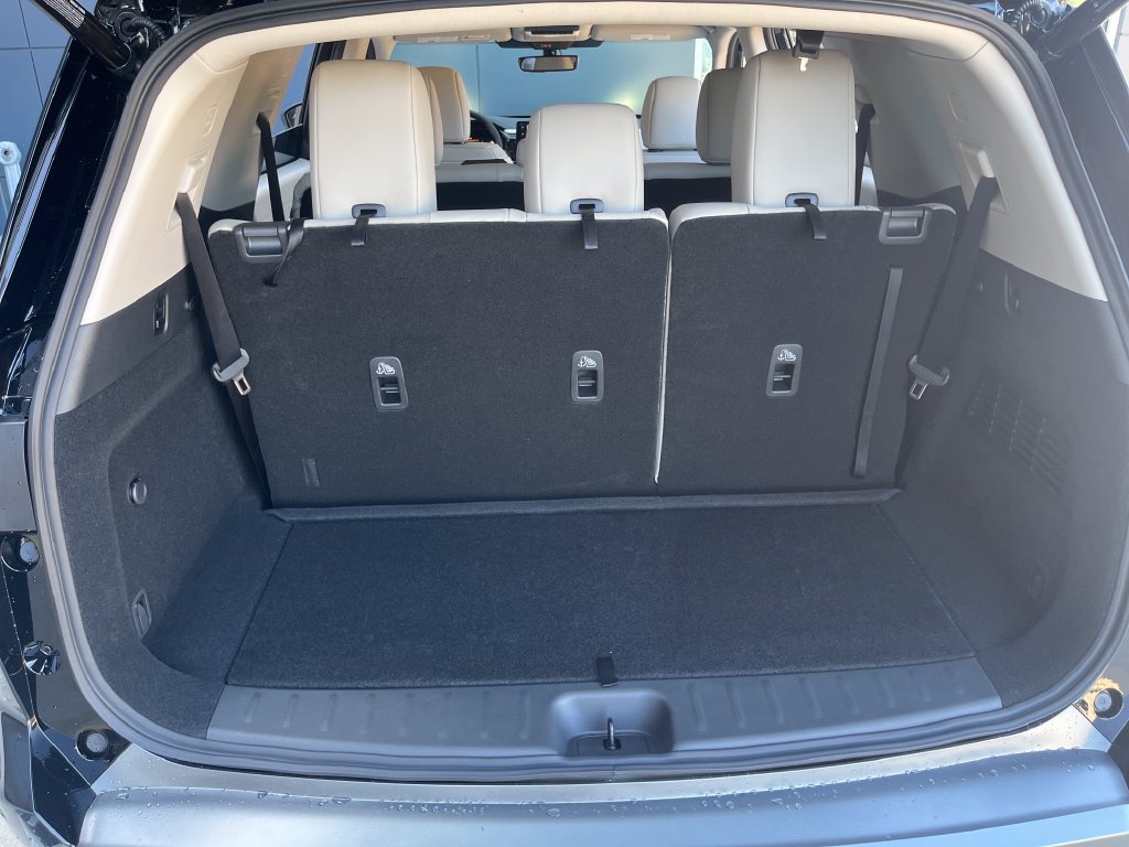 New 2026 Nissan Pathfinder SL FWD image 25