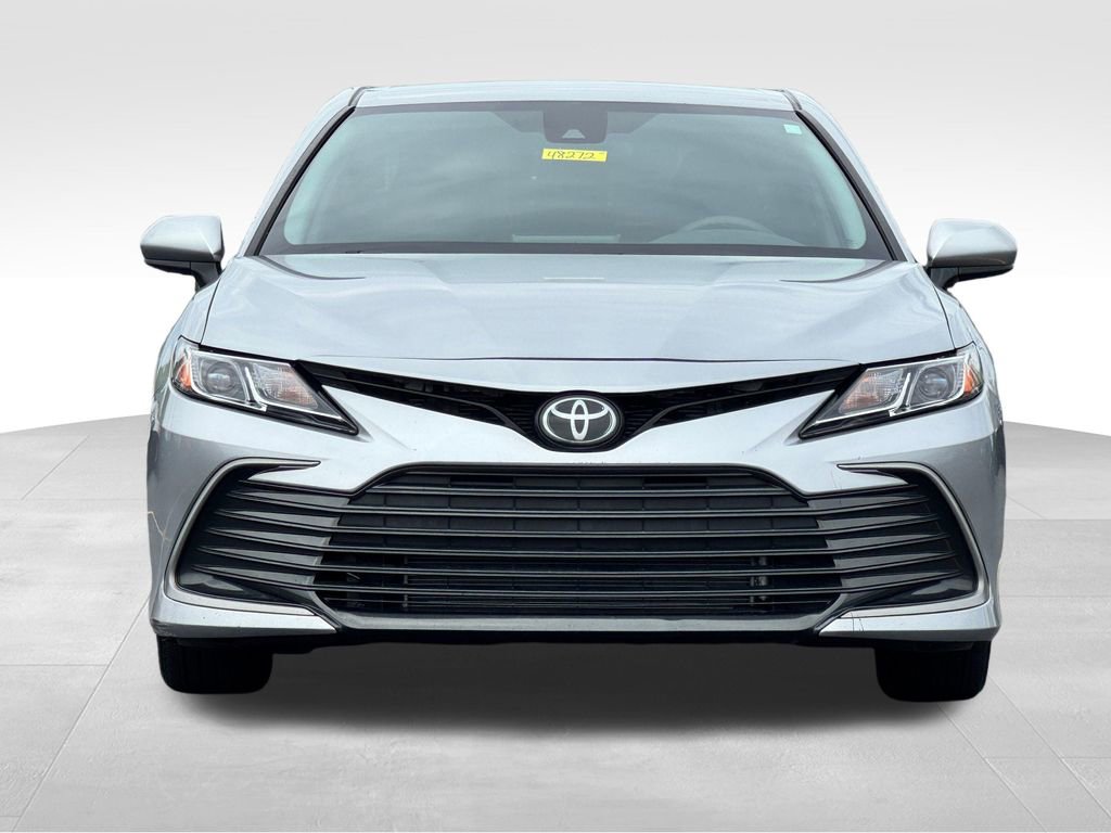 Used 2023 Toyota Camry LE FWD image 2