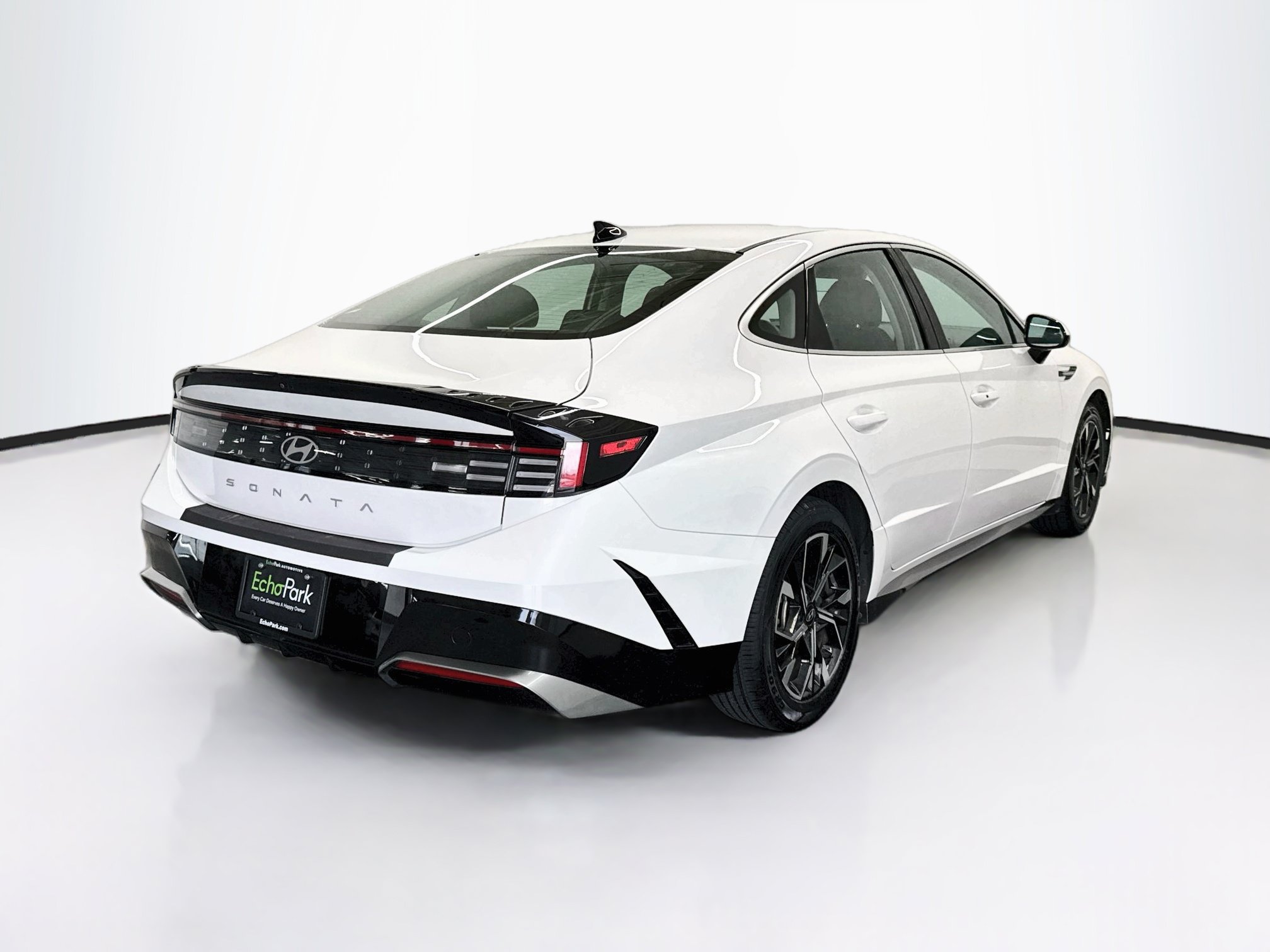 Used 2025 Hyundai Sonata SEL FWD image 9