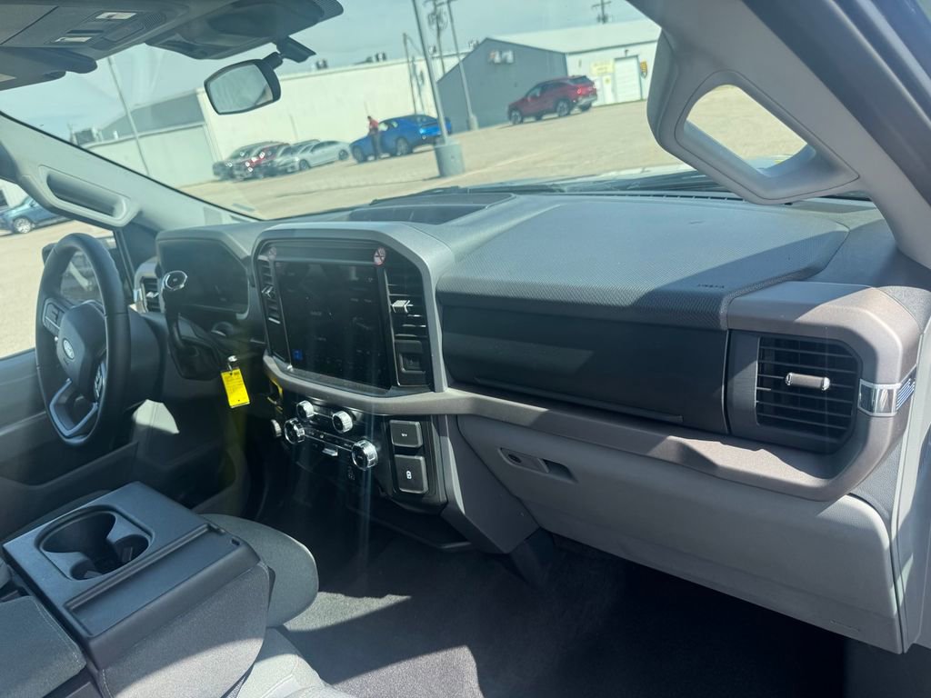 Used 2025 Ford F150 XLT w/ Equipment Group 301A Standard image 27