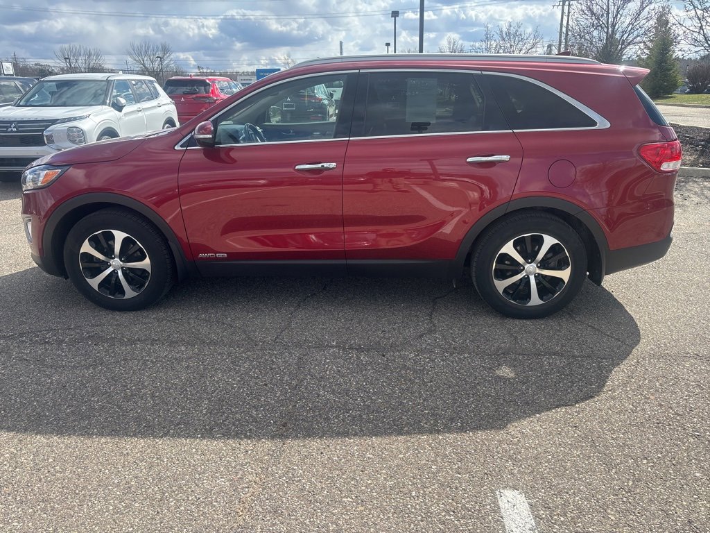 Used 2018 Kia Sorento EX image 2
