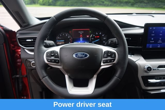 Used 2023 Ford Explorer XLT w/ Equipment Group 202A AWD/4WD image 4