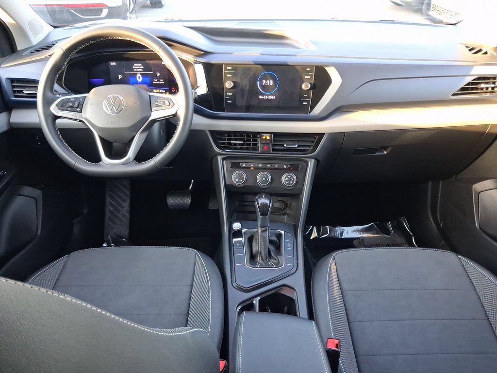 Certified 2022 Volkswagen Taos SE FWD image 9