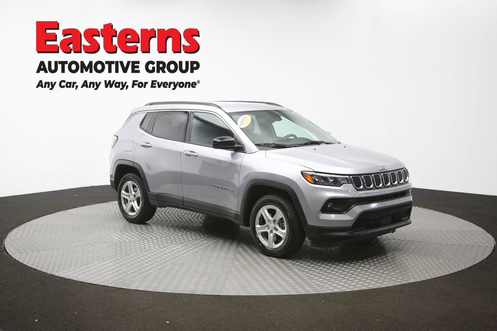 Used 2024 Jeep Compass Latitude AWD/4WD image 45