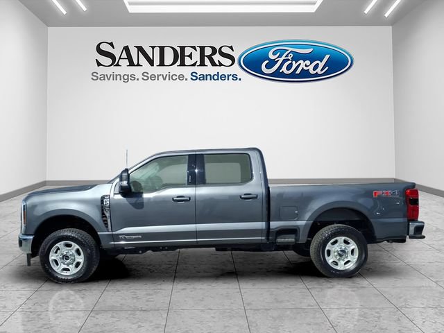 New 2026 Ford F250 XLT w/ XLT Premium Package AWD/4WD image 3