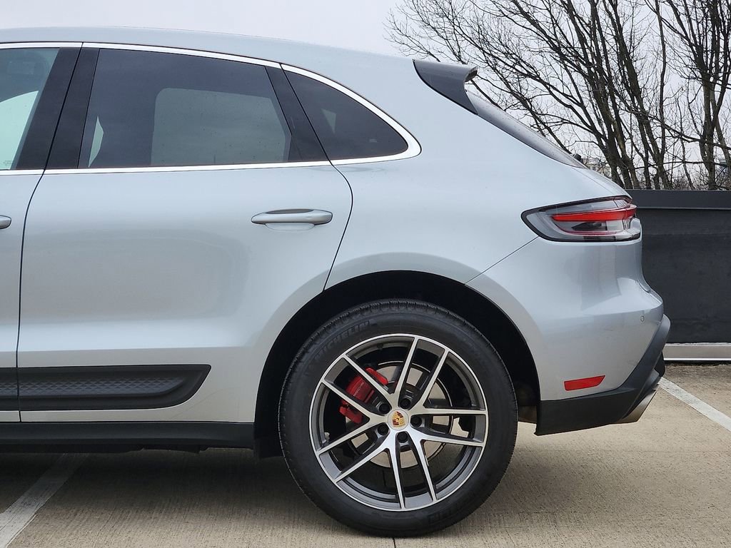 Certified 2023 Porsche Macan S image 7