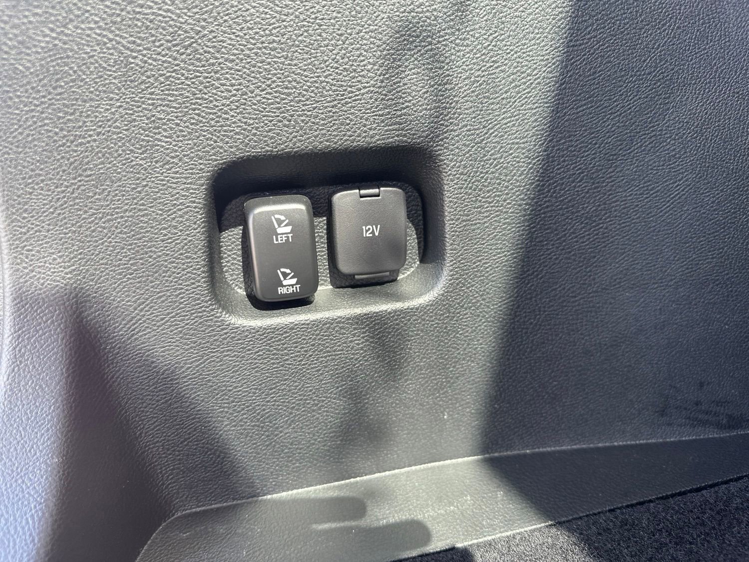 Used 2019 Ford Edge SEL w/ Equipment Group 201A AWD/4WD image 25
