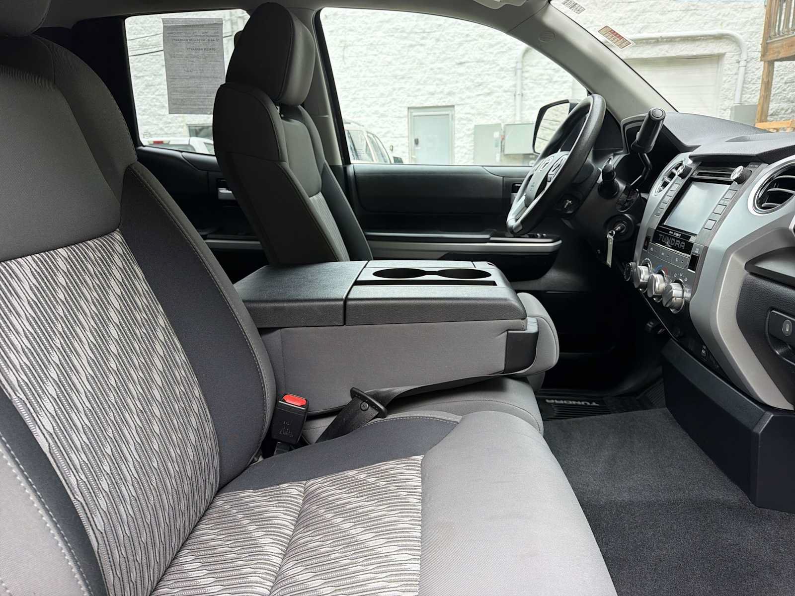Used 2019 Toyota Tundra SR5 AWD/4WD image 25