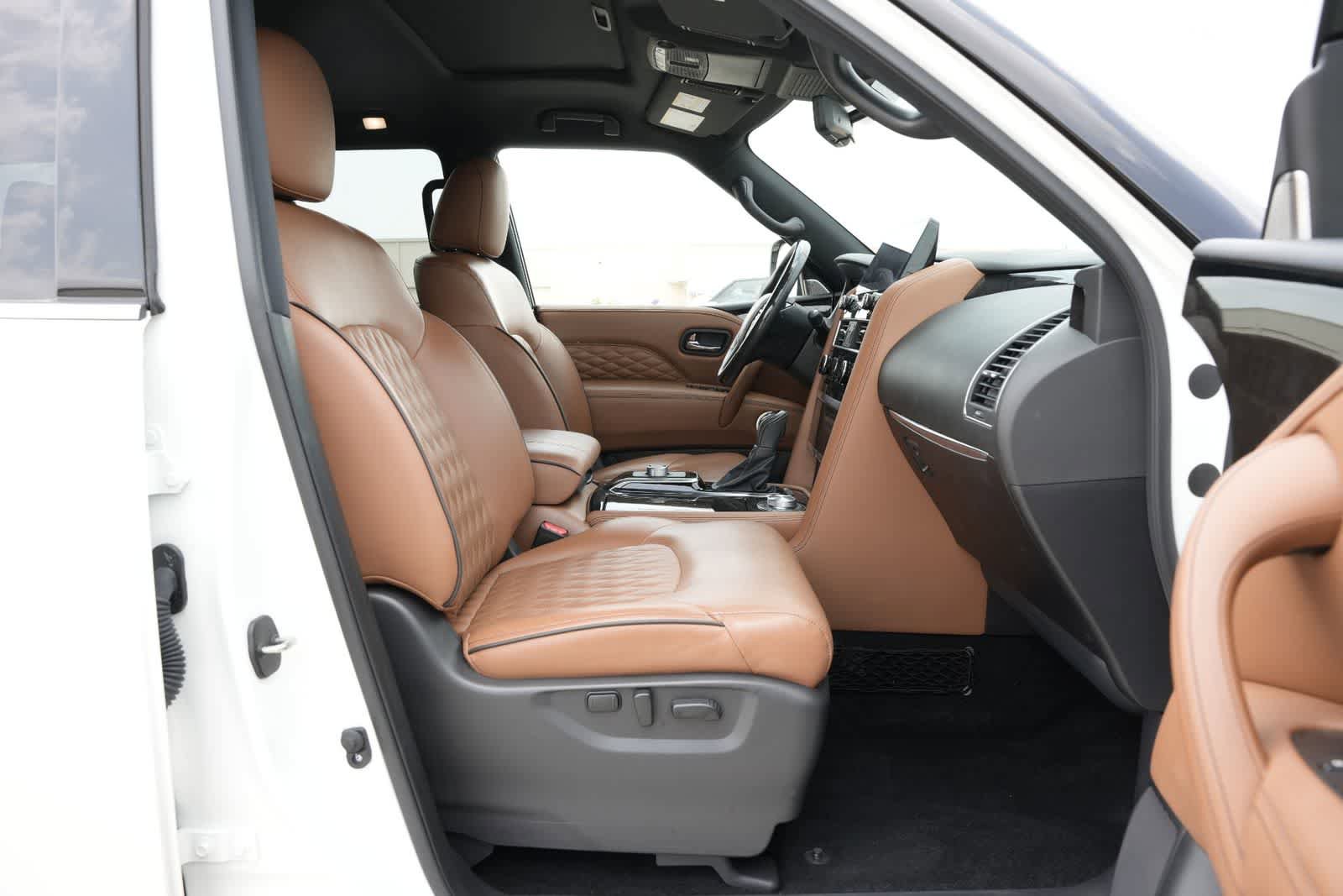 Certified 2024 INFINITI QX80 Sensory AWD/4WD image 23