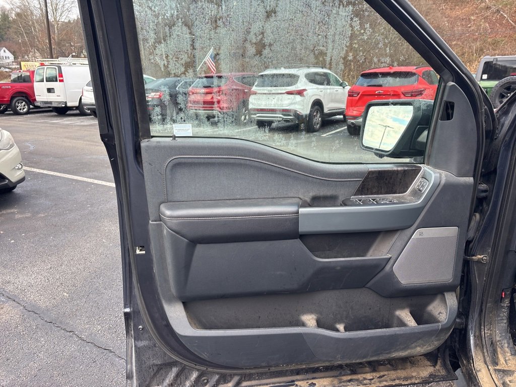 Used 2022 Ford F150 Lightning Lariat w/ Max Trailer Tow Package image 11