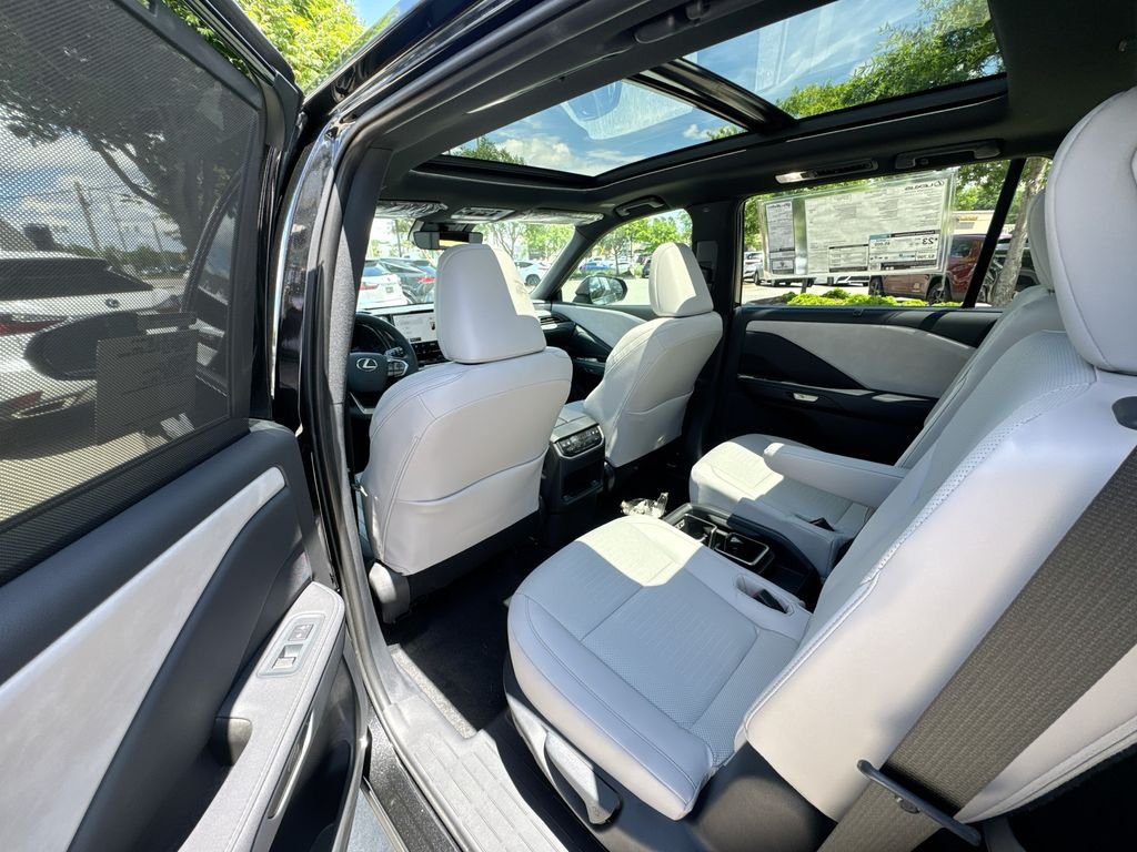 New 2026 Lexus TX 350 AWD image 32