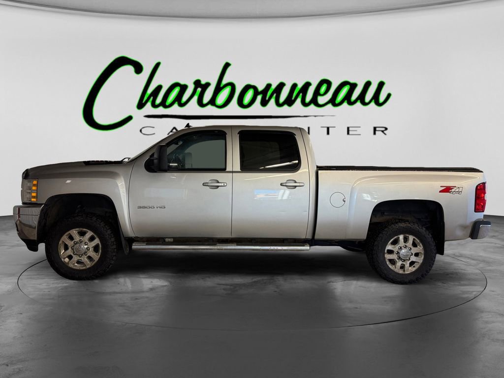Used 2013 Chevrolet Silverado 3500 LTZ w/ LTZ Plus Package image 2