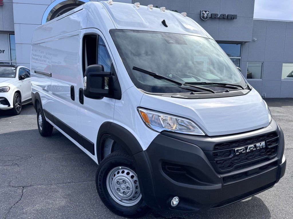 New 2025 RAM ProMaster 3500 w/ Convenience Group
