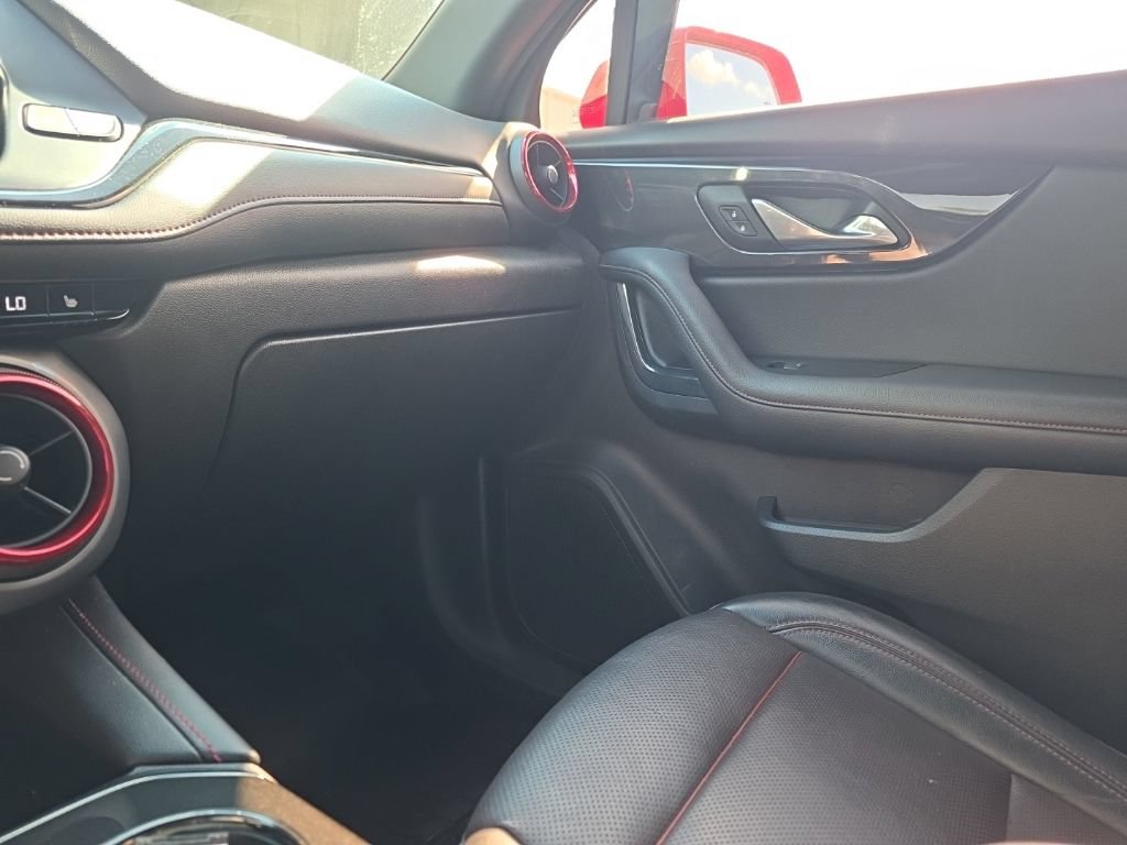 Used 2019 Chevrolet Blazer RS AWD/4WD image 19