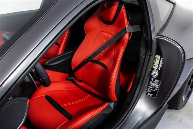 Certified 2024 Ferrari Roma image 6