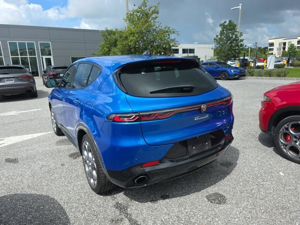 Used 2024 Alfa Romeo Tonale Veloce AWD/4WD image 6