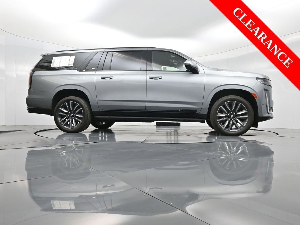 Used 2024 Cadillac Escalade ESV Sport w/ Heavy-Duty Trailer Package image 54