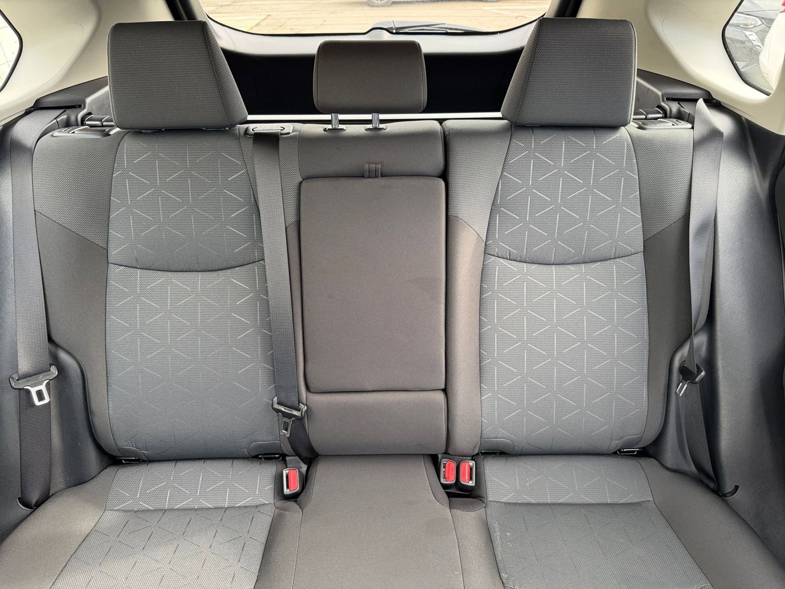 Used 2025 Toyota RAV4 XLE w/ Convenience Package image 39