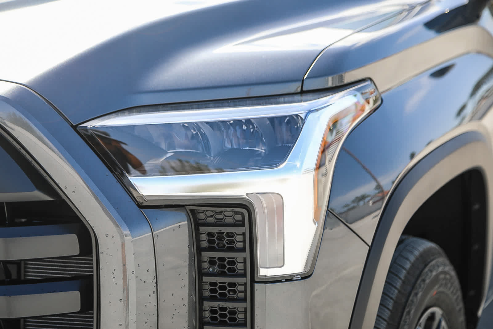 New 2026 Toyota Tundra Limited AWD/4WD image 8