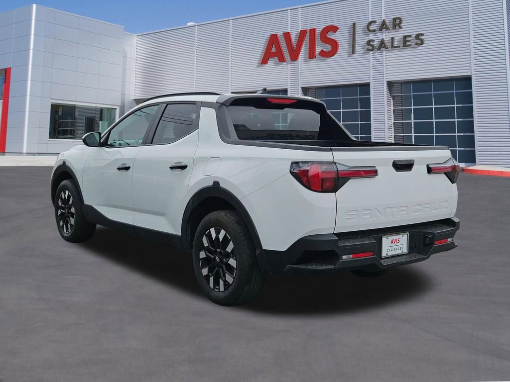 Used 2025 Hyundai Santa Cruz SEL FWD image 3