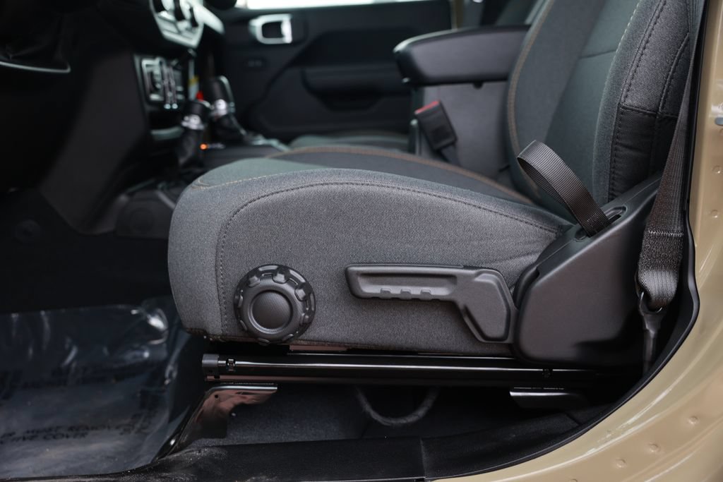 New 2026 Jeep Wrangler Unlimited Sport AWD/4WD image 14