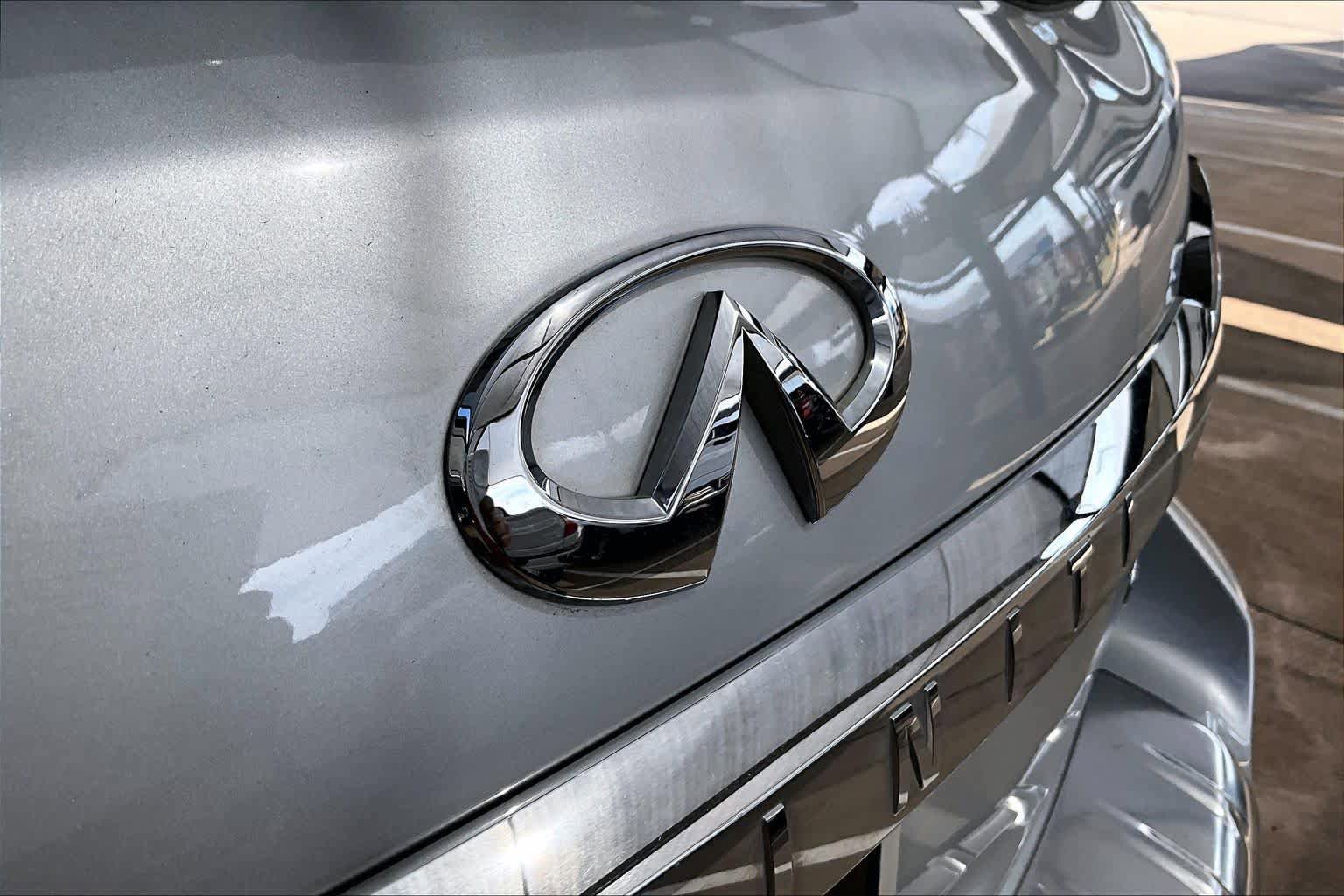 Used 2020 INFINITI QX80 Luxe w/ Proassist Package AWD/4WD image 29