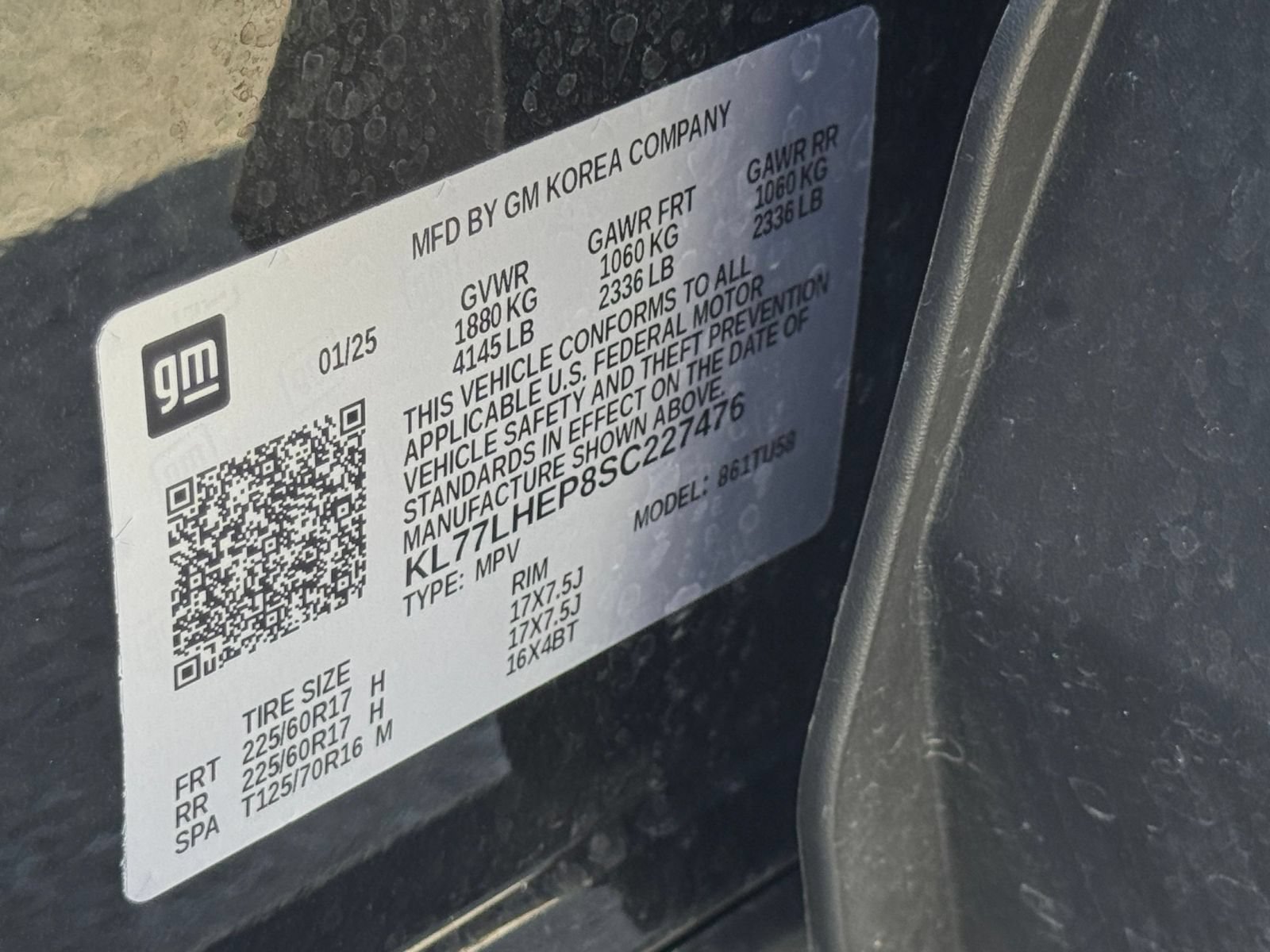 Used 2025 Chevrolet Trax LT FWD image 28