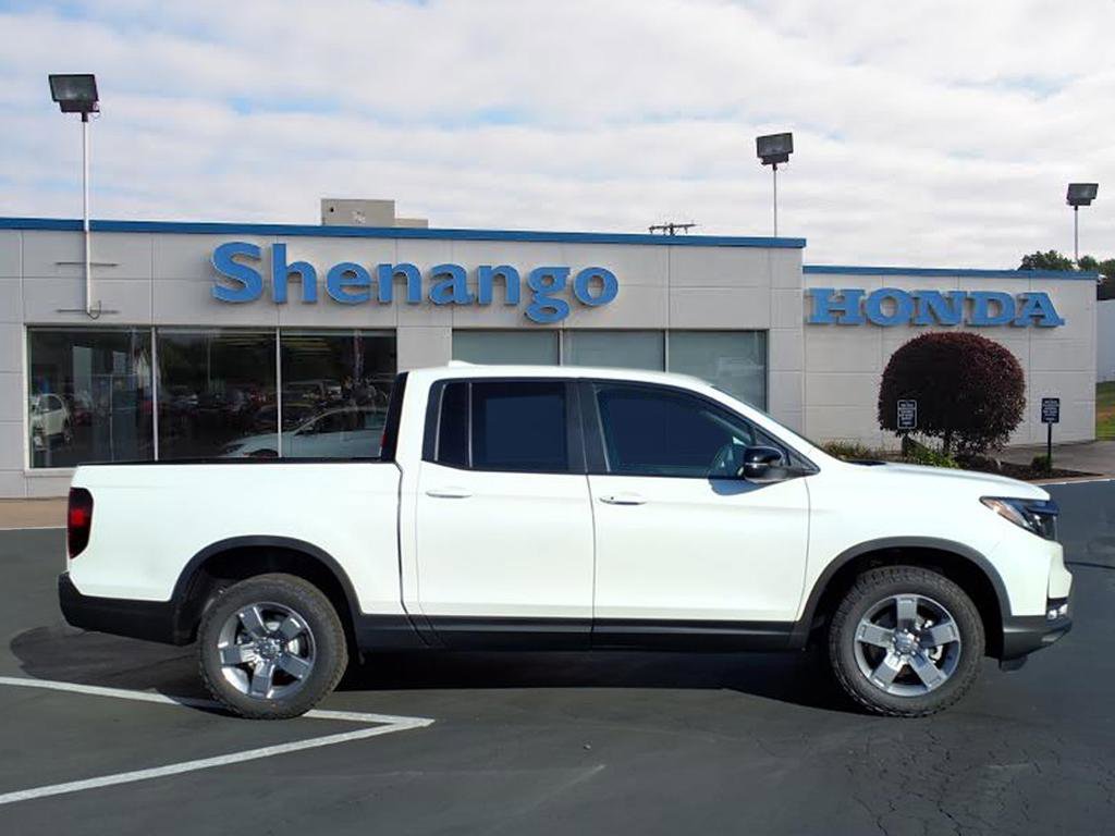 New 2025 Honda Ridgeline TrailSport image 2