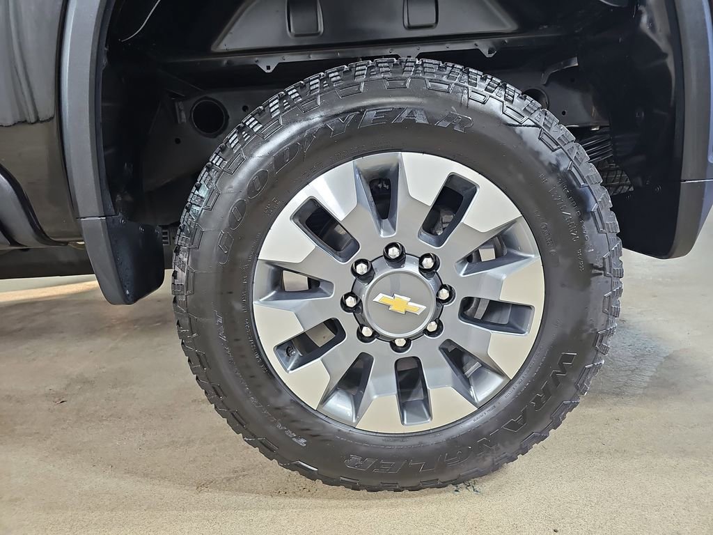 Certified 2024 Chevrolet Silverado 2500 Custom w/ Custom Value Package image 38