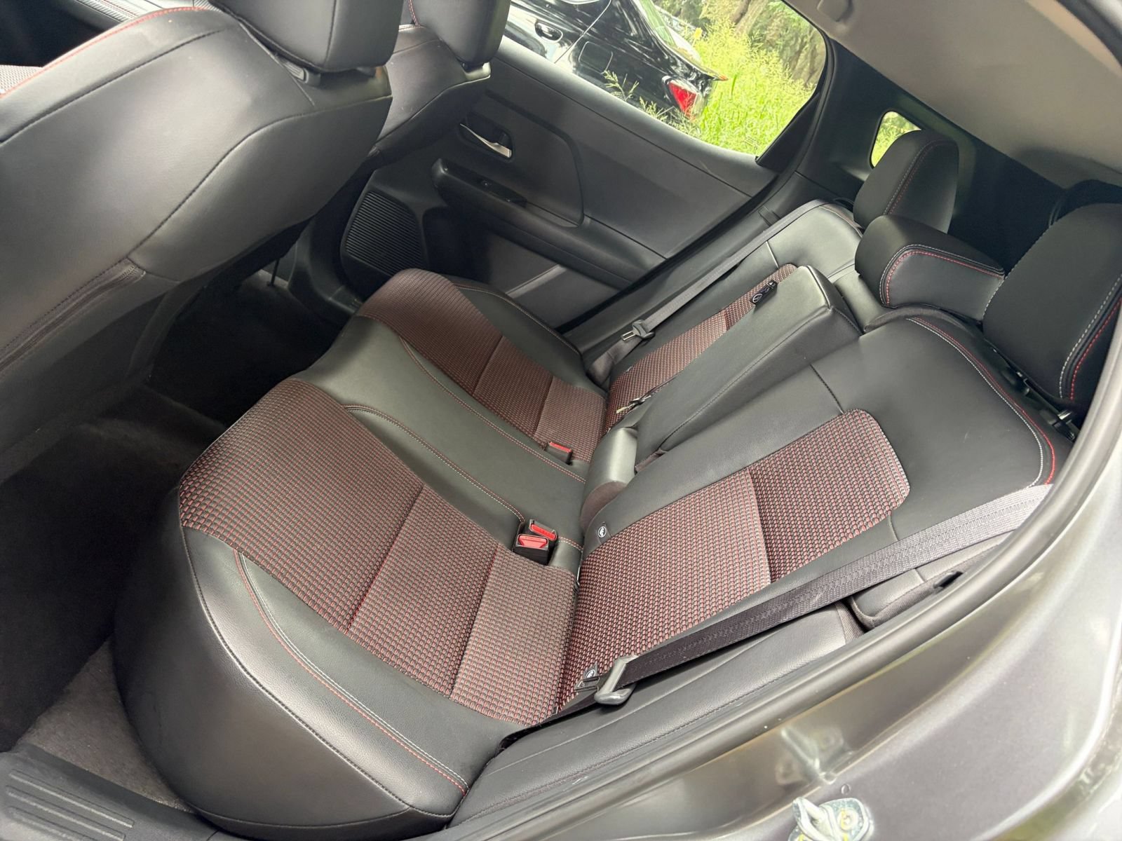 Used 2026 Nissan Kicks SR FWD image 38
