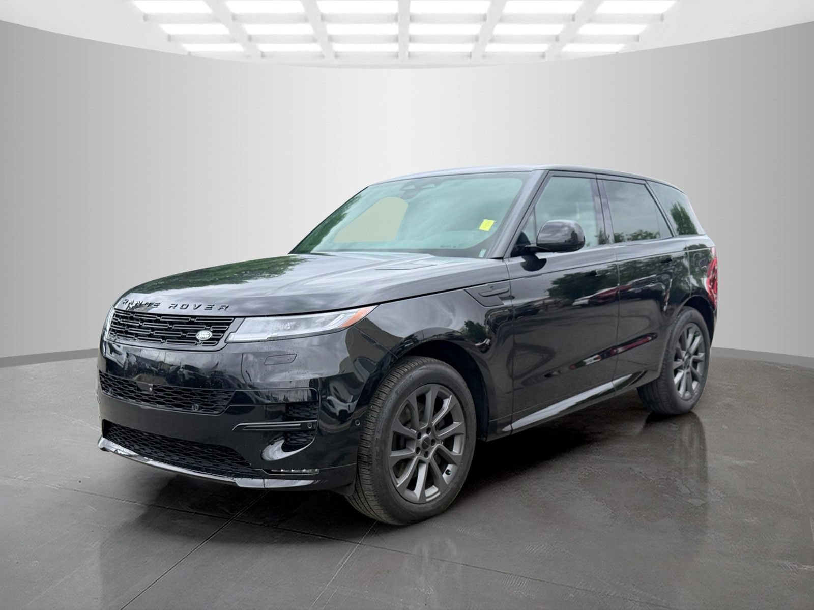 Used 2026 Land Rover Range Rover Sport Dynamic SE AWD/4WD image 1