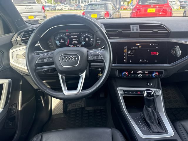 Used 2022 Audi Q3 2.0T Premium AWD/4WD image 12