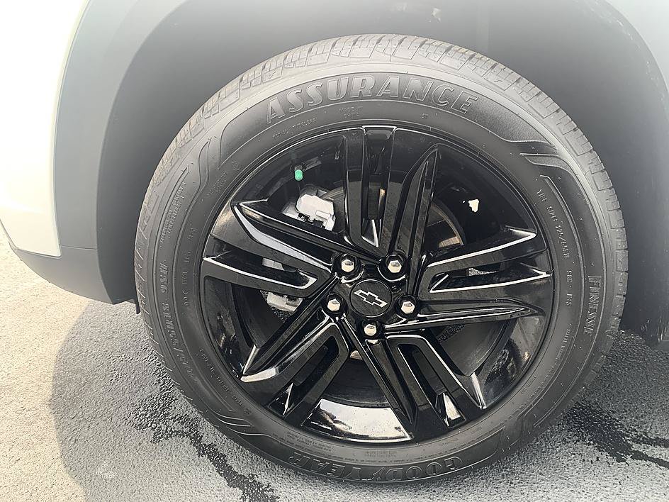 Used 2026 Chevrolet Trax ACTIV FWD image 8