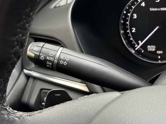 Certified 2022 Cadillac CT4 Luxury w/ Sun And Sound Package image 31