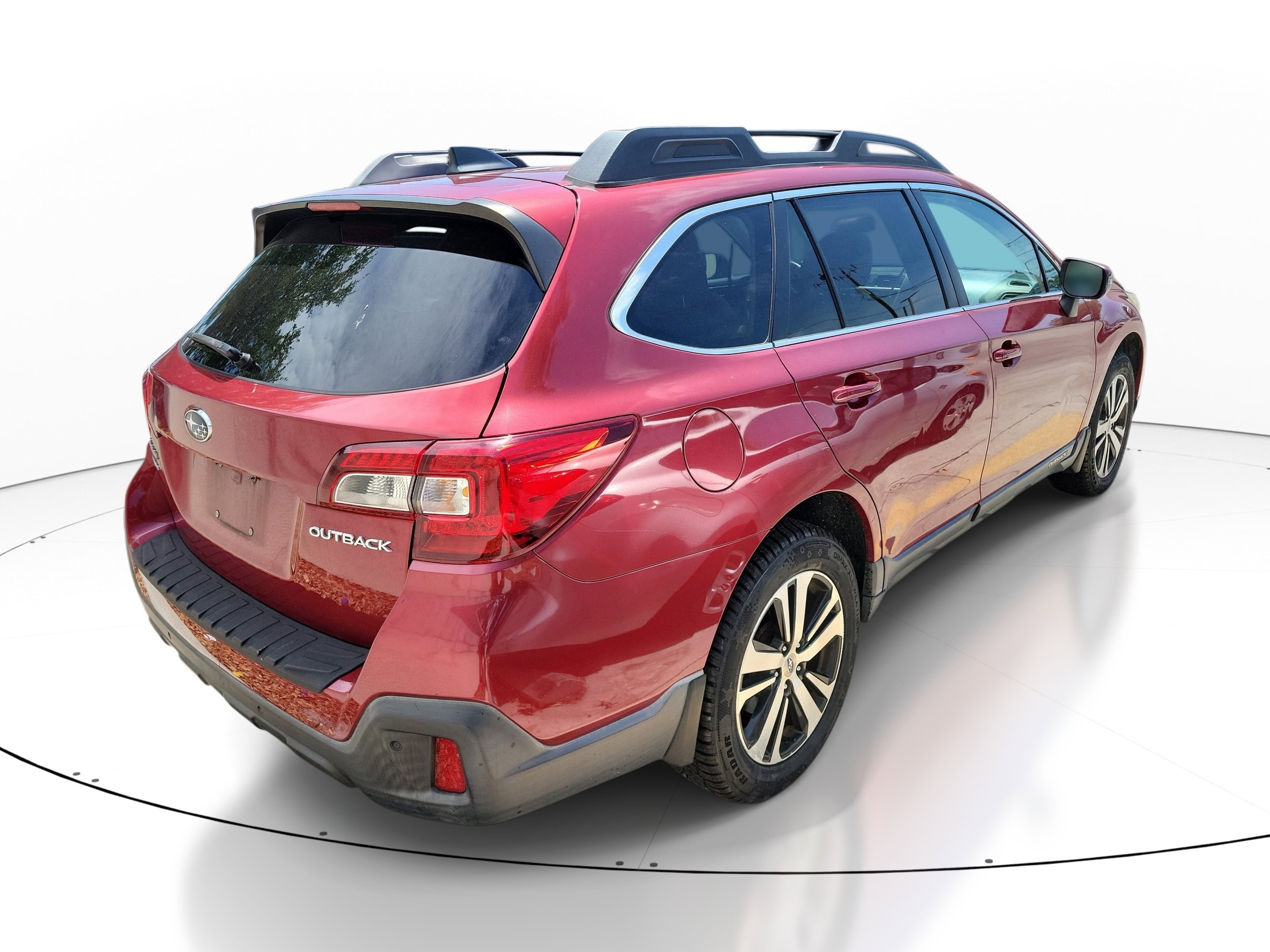 Used 2018 Subaru Outback 2.5i Limited AWD/4WD image 5