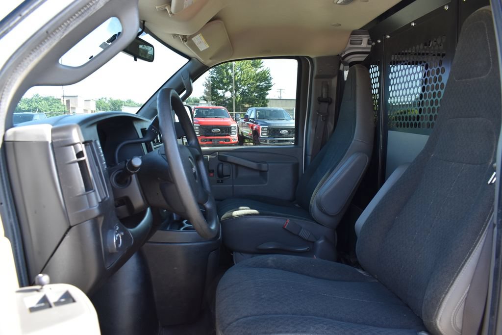 Used 2021 GMC Savana 2500 w/ Driver Convenience Package RWD image 7