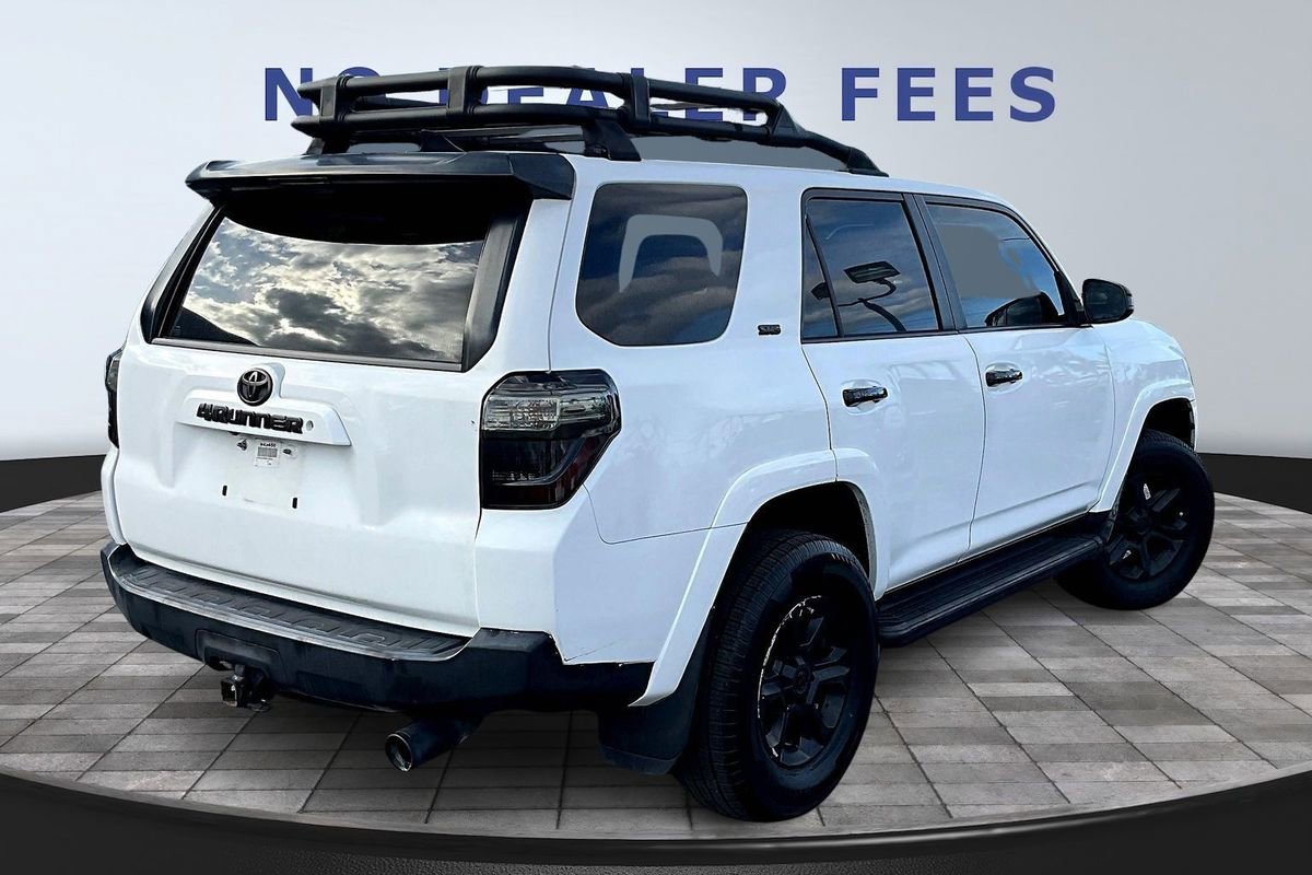 Used 2016 Toyota 4Runner SR5 image 6