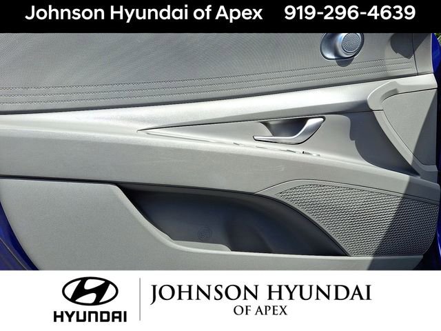 Certified 2022 Hyundai Elantra SEL FWD image 11