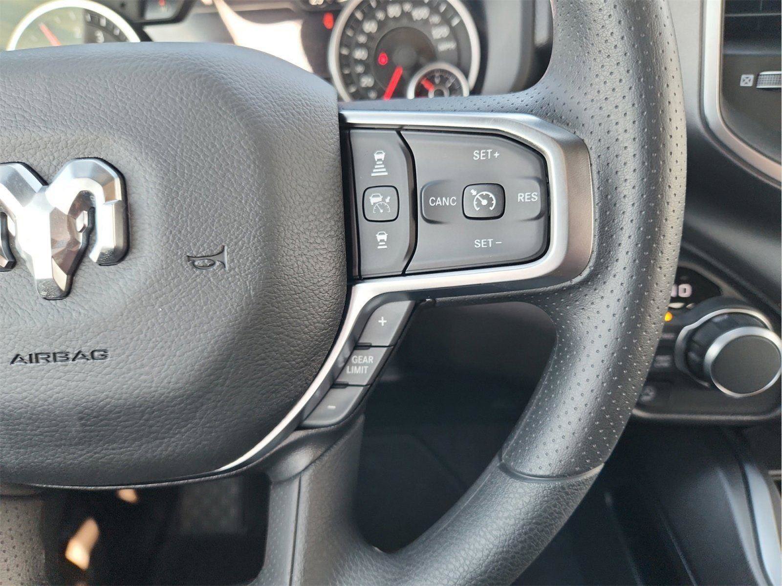 New 2026 RAM 1500 Express AWD/4WD image 16