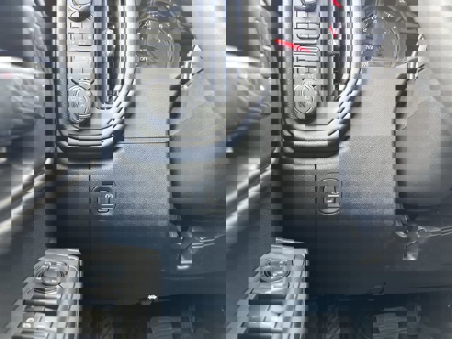 Used 2024 Chevrolet Silverado 1500 Custom w/ Dark Appearance Package image 18