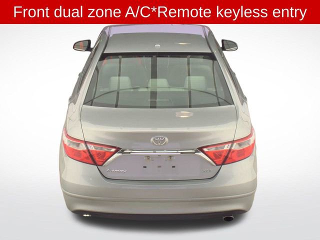 Used 2017 Toyota Camry XLE image 5