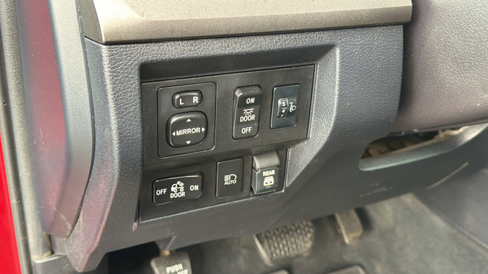 Used 2019 Toyota Tundra SR5 w/ TRD Off Road Package image 16
